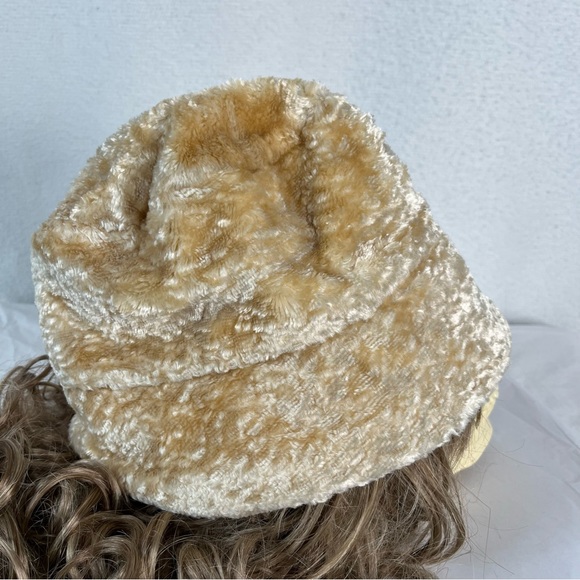 Metropolis Couloir Skiwear vintage fuzzy hat medium large oversized butterscotch - Picture 4 of 16